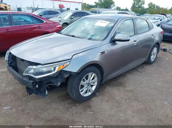 5XXGT4L31JG179233 2018 KIA OPTIMA - Image 2