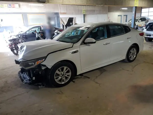 5XXGT4L31JG179443 2018 KIA OPTIMA - Image 1