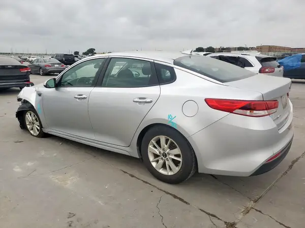 5XXGT4L31JG180494 2018 KIA OPTIMA - Image 2