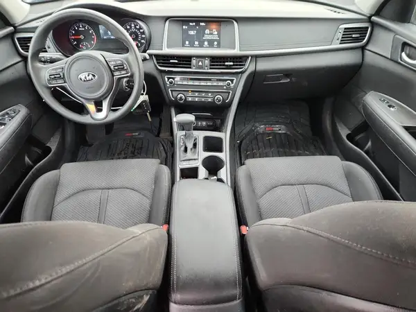 5XXGT4L31JG181418 2018 KIA OPTIMA - Image 8