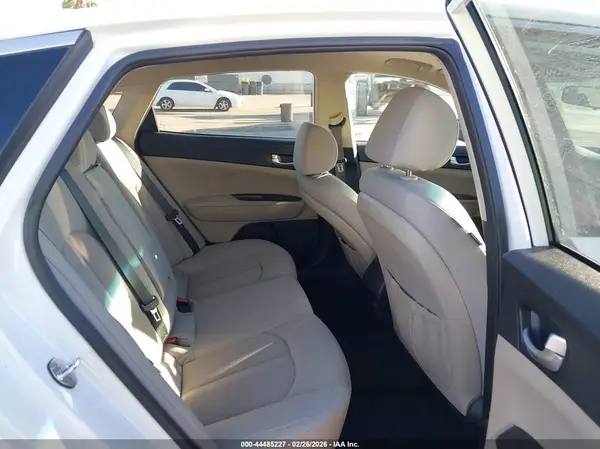 5XXGT4L31JG182309 2018 KIA OPTIMA - Image 8