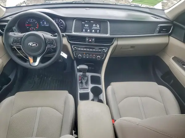 5XXGT4L31JG184822 2018 KIA OPTIMA - Image 8