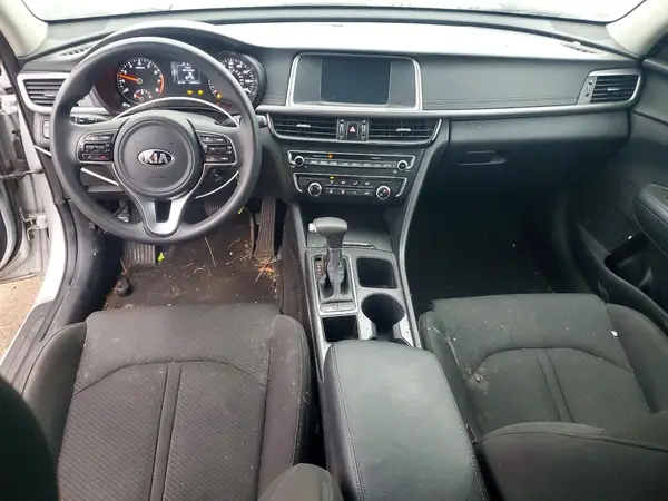 5XXGT4L31JG186439 2018 KIA OPTIMA - Image 8
