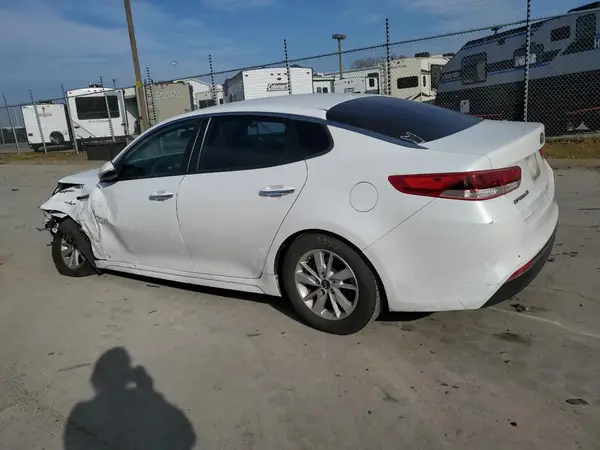 5XXGT4L31JG189731 2018 KIA OPTIMA - Image 2