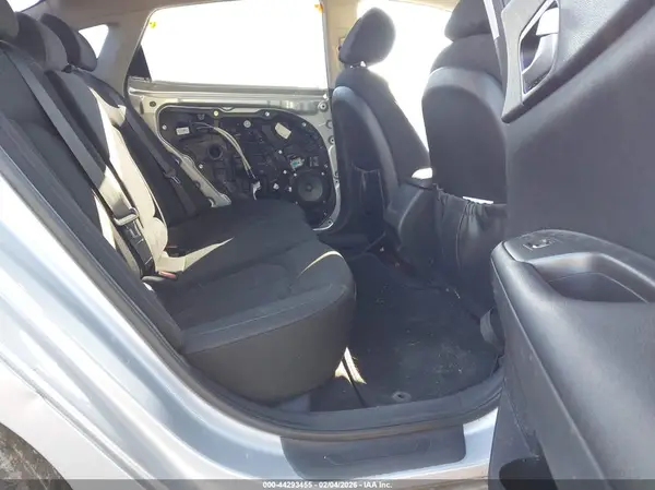 5XXGT4L31JG190068 2018 KIA OPTIMA - Image 8