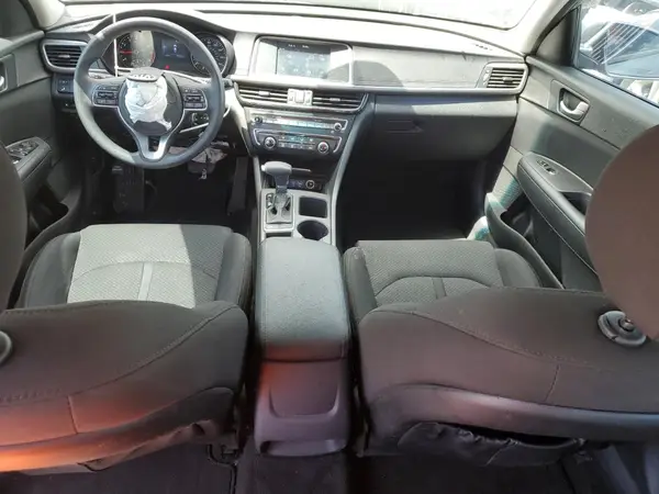 5XXGT4L31JG191060 2018 KIA OPTIMA - Image 8