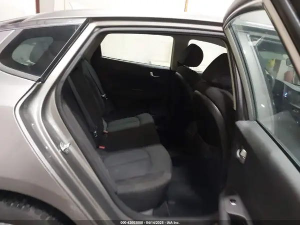 5XXGT4L31JG192936 2018 KIA OPTIMA - Image 8