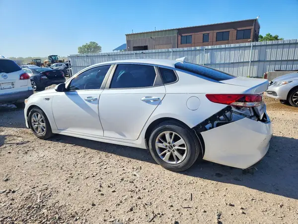 5XXGT4L31JG193472 2018 KIA OPTIMA - Image 2