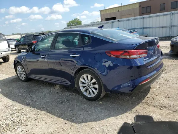 5XXGT4L31JG193858 2018 KIA OPTIMA - Image 2