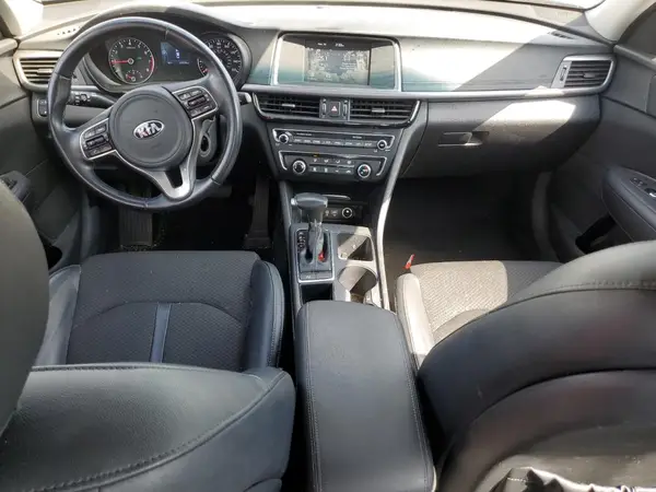 5XXGT4L31JG193858 2018 KIA OPTIMA - Image 8