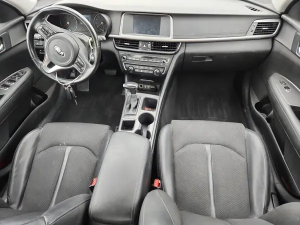 5XXGT4L31JG194654 2018 KIA OPTIMA - Image 8