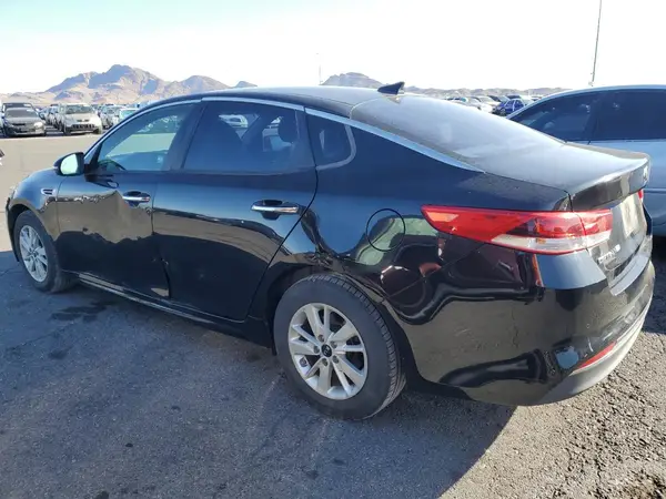 5XXGT4L31JG194895 2018 KIA OPTIMA - Image 2