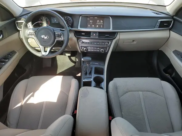 5XXGT4L31JG194900 2018 KIA OPTIMA - Image 8