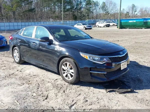 5XXGT4L31JG195514 2018 KIA OPTIMA - Image 1