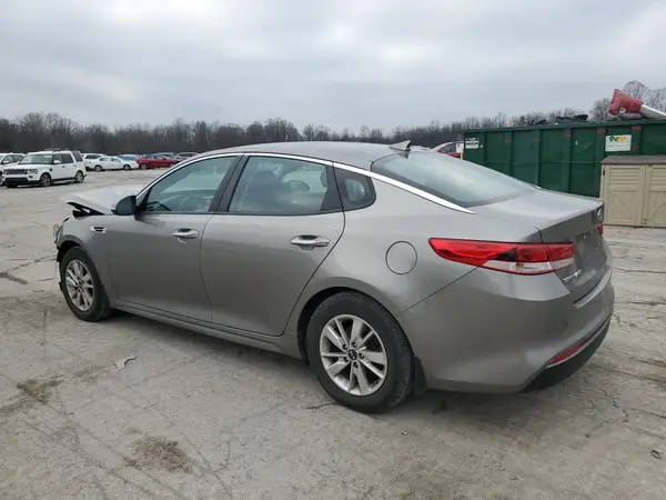 5XXGT4L31JG195853 2018 KIA OPTIMA - Image 2