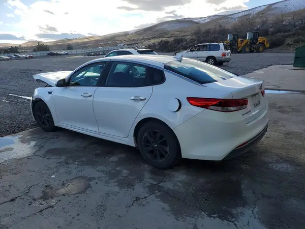 5XXGT4L31JG197957 2018 KIA OPTIMA - Image 2