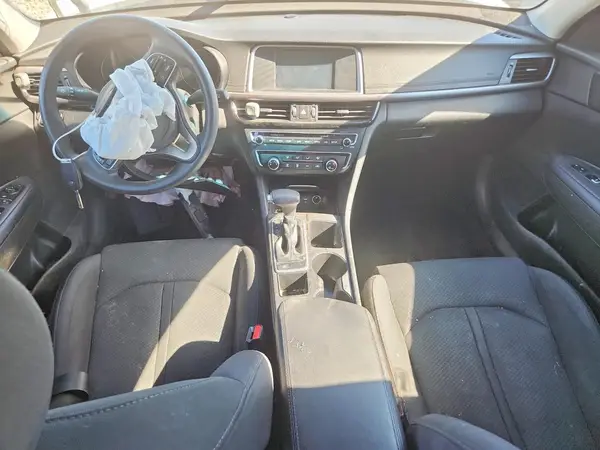 5XXGT4L31JG197957 2018 KIA OPTIMA - Image 8