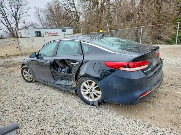 5XXGT4L31JG201621 2018 KIA OPTIMA - Image 2