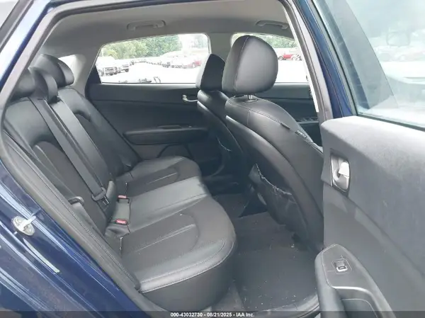 5XXGT4L31JG202929 2018 KIA OPTIMA - Image 8