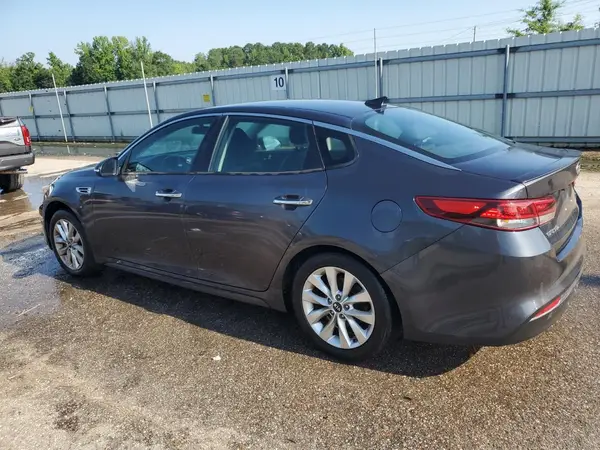 5XXGT4L31JG203479 2018 KIA OPTIMA - Image 2