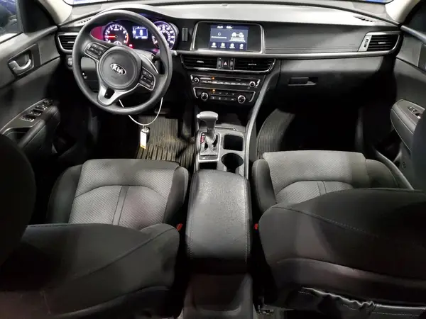 5XXGT4L31JG205555 2018 KIA OPTIMA - Image 8