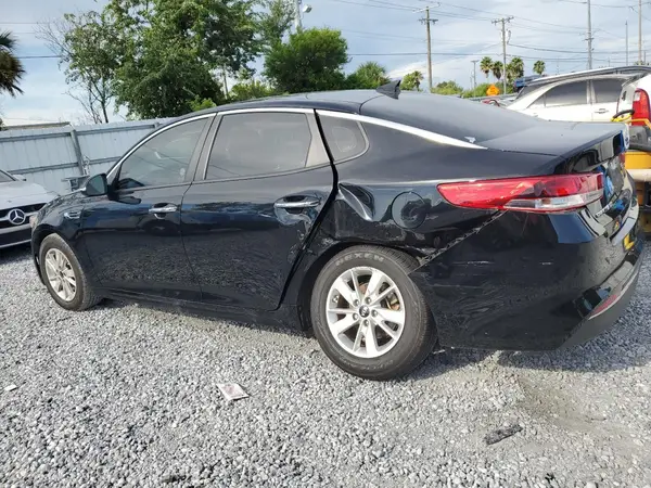 5XXGT4L31JG205829 2018 KIA OPTIMA - Image 2