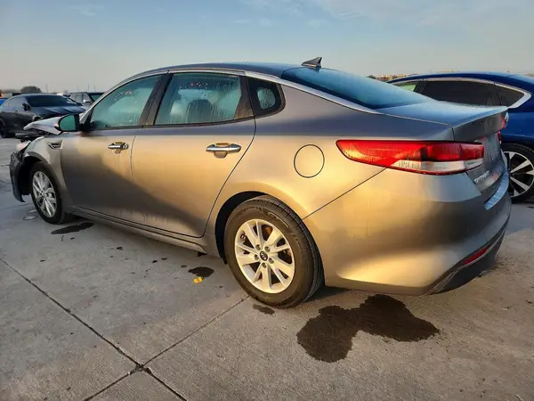 5XXGT4L31JG207127 2018 KIA OPTIMA - Image 2