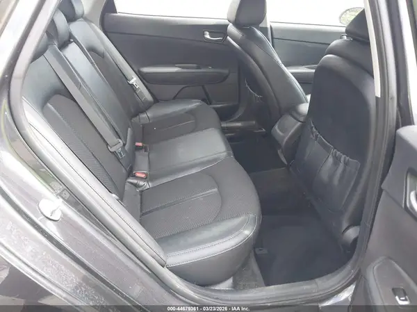 5XXGT4L31JG209539 2018 KIA OPTIMA - Image 8