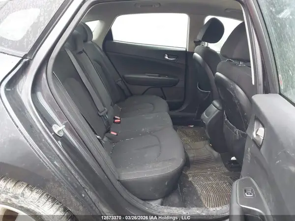 5XXGT4L31JG211064 2018 KIA OPTIMA - Image 8