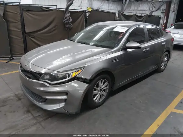 5XXGT4L31JG212117 2018 KIA OPTIMA - Image 2