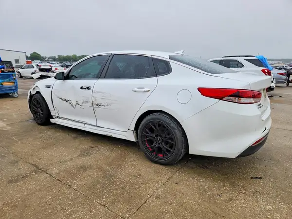 5XXGT4L31JG213090 2018 KIA OPTIMA - Image 2