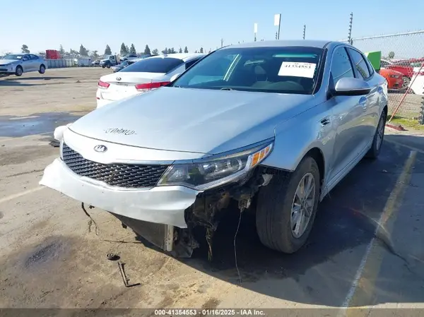 5XXGT4L31JG214983 2018 KIA OPTIMA - Image 2
