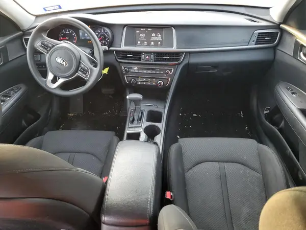 5XXGT4L31JG215146 2018 KIA OPTIMA - Image 8