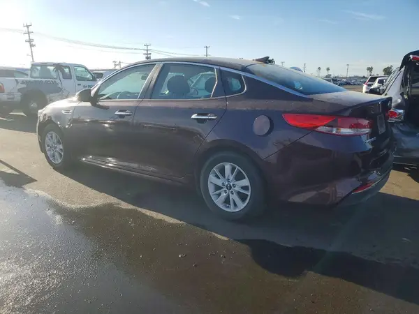5XXGT4L31JG215308 2018 KIA OPTIMA - Image 2