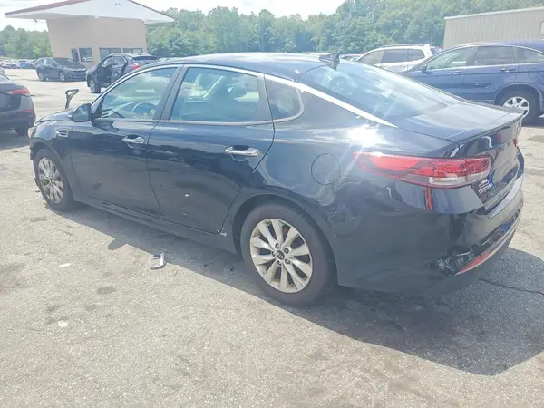 5XXGT4L31JG215552 2018 KIA OPTIMA - Image 2