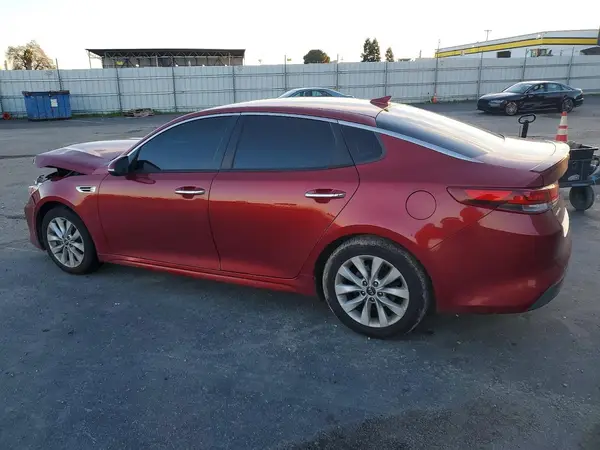 5XXGT4L31JG215826 2018 KIA OPTIMA - Image 2