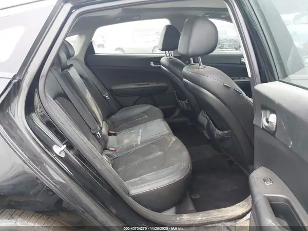 5XXGT4L31JG217995 2018 KIA OPTIMA - Image 8