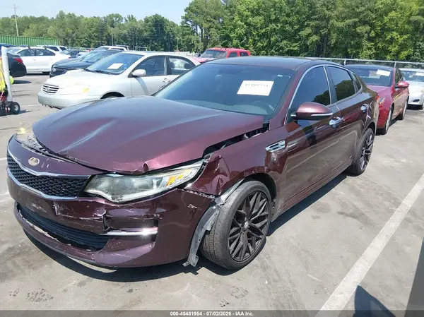 5XXGT4L31JG220198 2018 KIA OPTIMA - Image 2