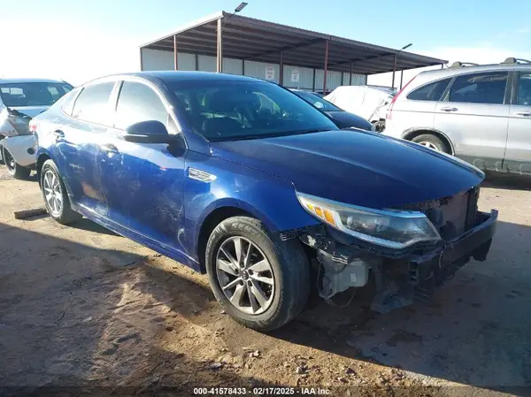 5XXGT4L31JG223389 2018 KIA OPTIMA - Image 1