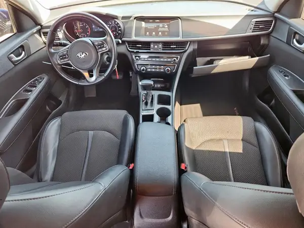 5XXGT4L31JG224686 2018 KIA OPTIMA - Image 8