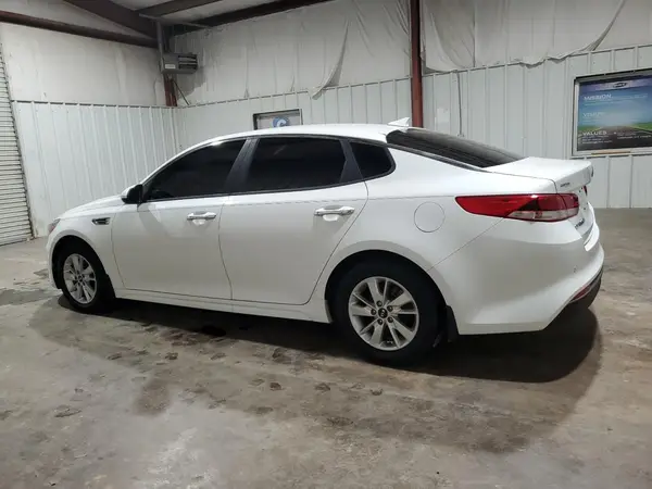 5XXGT4L31JG229290 2018 KIA OPTIMA - Image 2