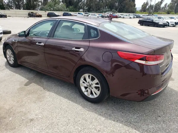 5XXGT4L31JG229497 2018 KIA OPTIMA - Image 2