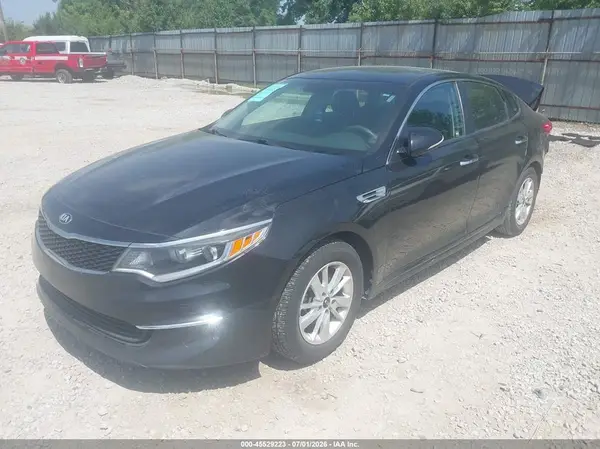 5XXGT4L31JG231508 2018 KIA OPTIMA - Image 2