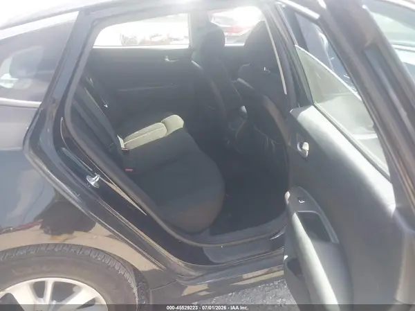5XXGT4L31JG231508 2018 KIA OPTIMA - Image 8