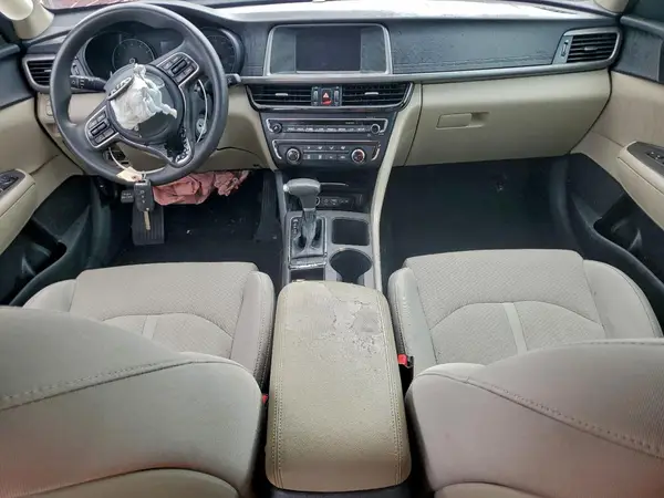 5XXGT4L31JG233310 2018 KIA OPTIMA - Image 8