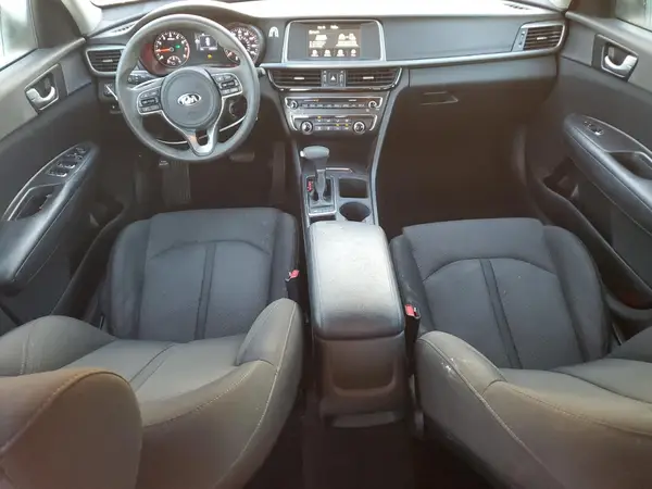 5XXGT4L31JG233436 2018 KIA OPTIMA - Image 8