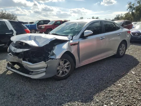 5XXGT4L31JG233663 2018 KIA OPTIMA - Image 1