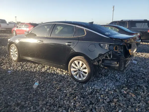 5XXGT4L31JG233971 2018 KIA OPTIMA - Image 2