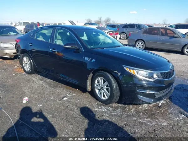 5XXGT4L31JG234683 2018 KIA OPTIMA - Image 1