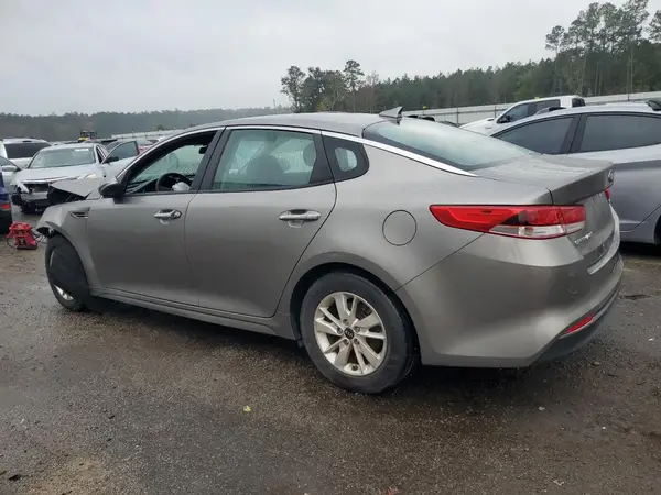 5XXGT4L31JG235039 2018 KIA OPTIMA - Image 2